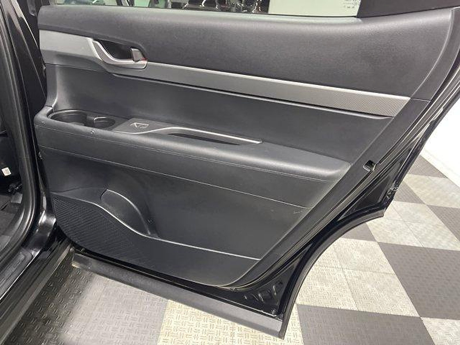 Used 2023 Hyundai Palisade SEL w/ Cargo Package AWD/4WD image 14