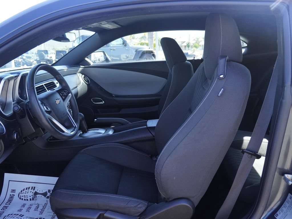 Used 2015 Chevrolet Camaro LS RWD image 22