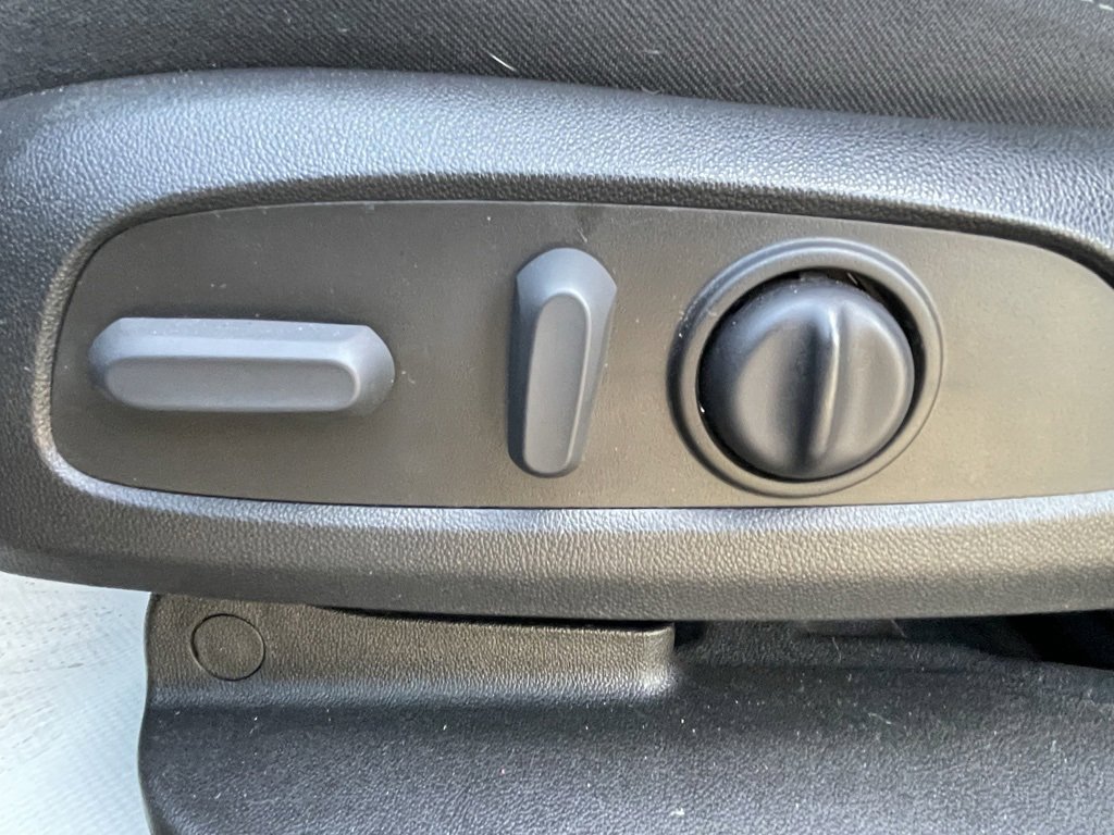 Certified 2023 Chevrolet Traverse LT image 29