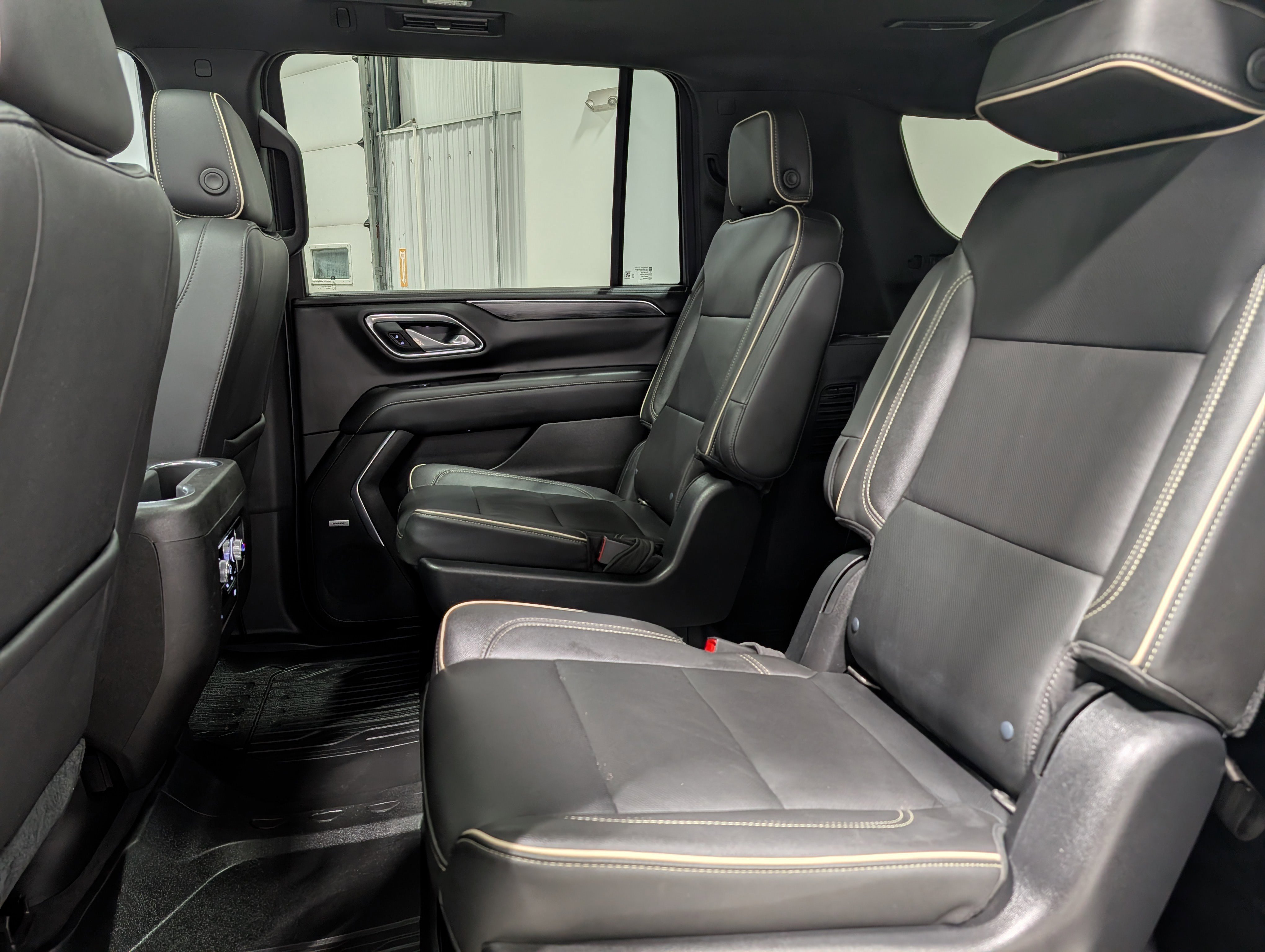 Used 2021 GMC Yukon XL SLT image 17