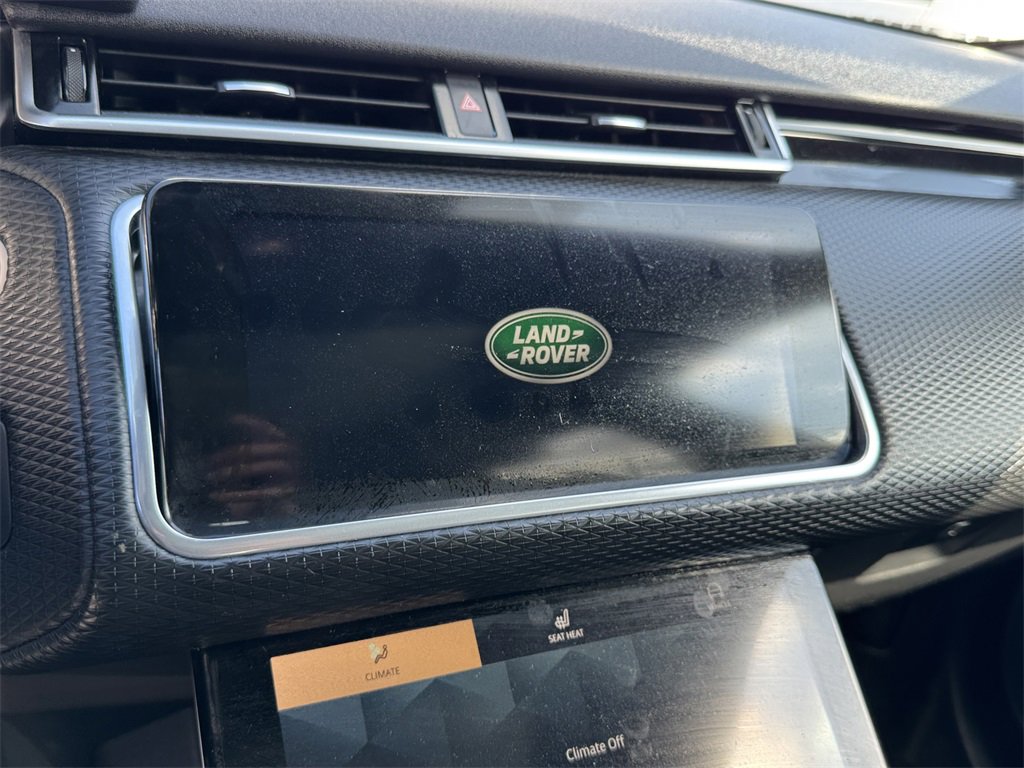 Used 2022 Land Rover Range Rover Velar R-Dynamic S image 13