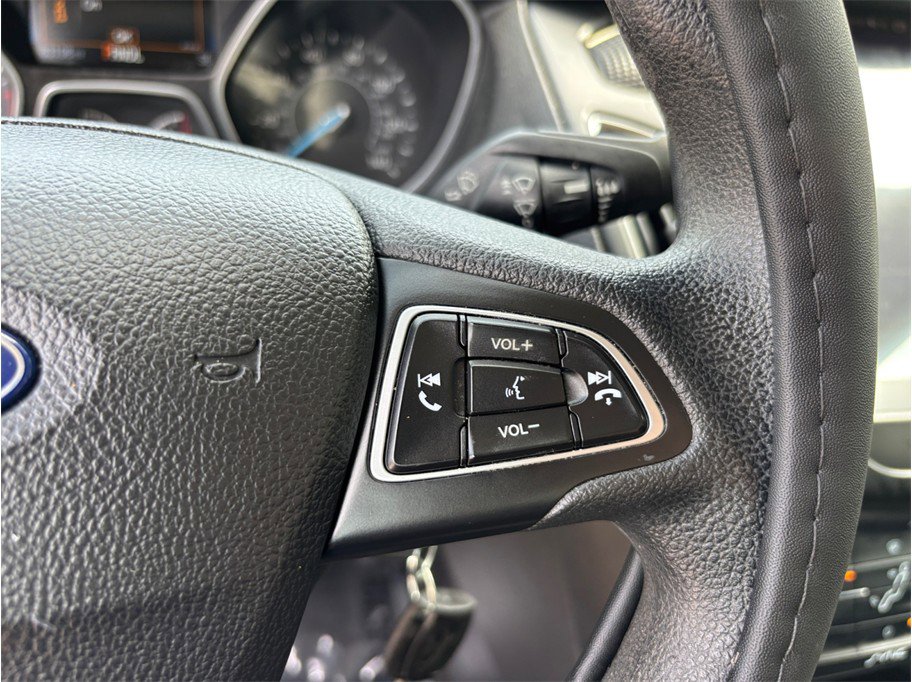 Used 2017 Ford Focus SE FWD image 20