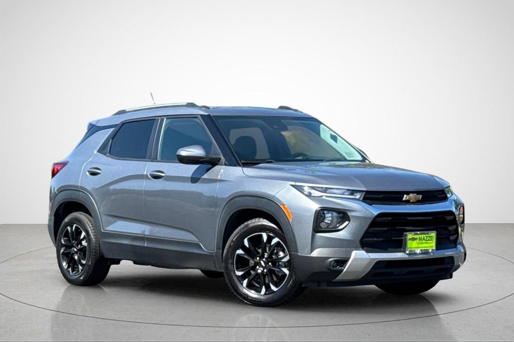 Used 2021 Chevrolet TrailBlazer LT FWD image 2
