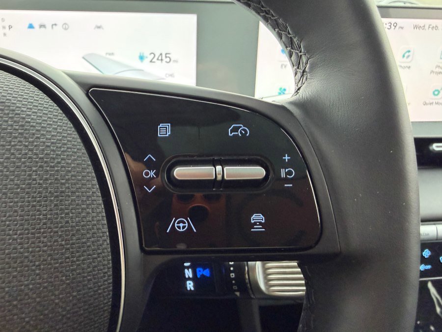 Used 2024 Hyundai Ioniq 5 Limited image 18