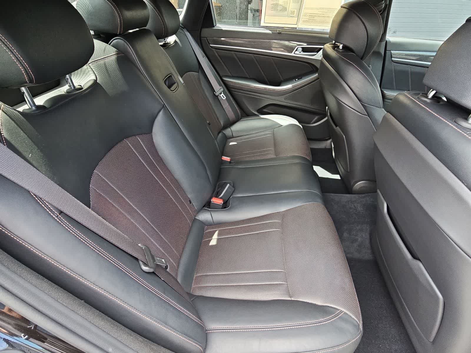 Used 2019 Genesis G80 3.3T Sport RWD image 17