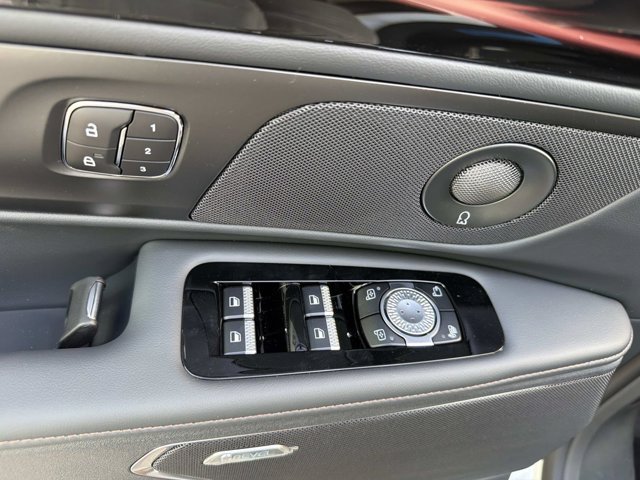 New 2026 Lincoln Nautilus Reserve AWD/4WD image 10