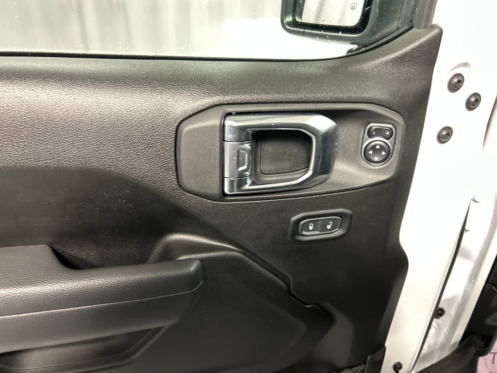 Used 2025 Jeep Wrangler Willys 4xe image 14