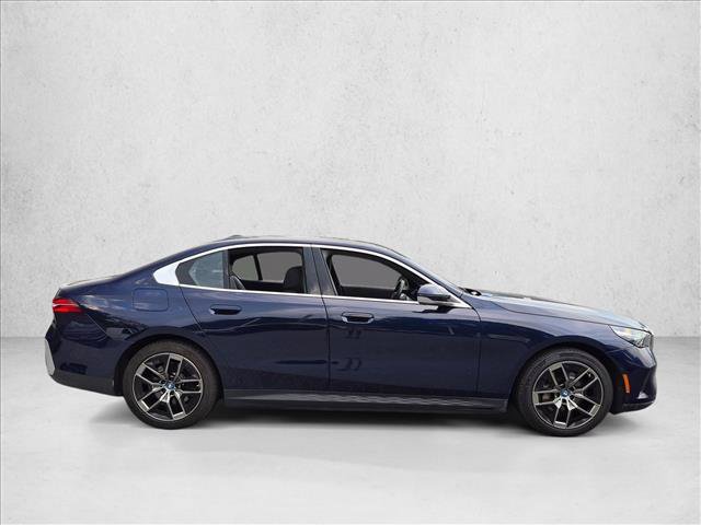 Used 2024 BMW i5 eDrive40i w/ Convenience Package RWD image 4