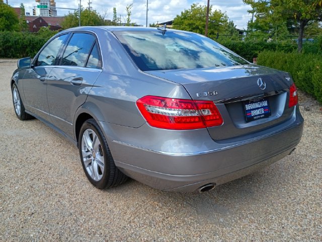 Used 2010 Mercedes-Benz E 350 Sedan image 9