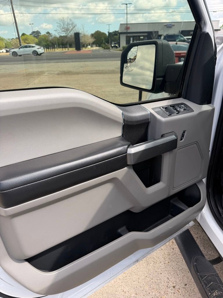 Used 2018 Ford F150 XLT w/ Trailer Tow Package image 11