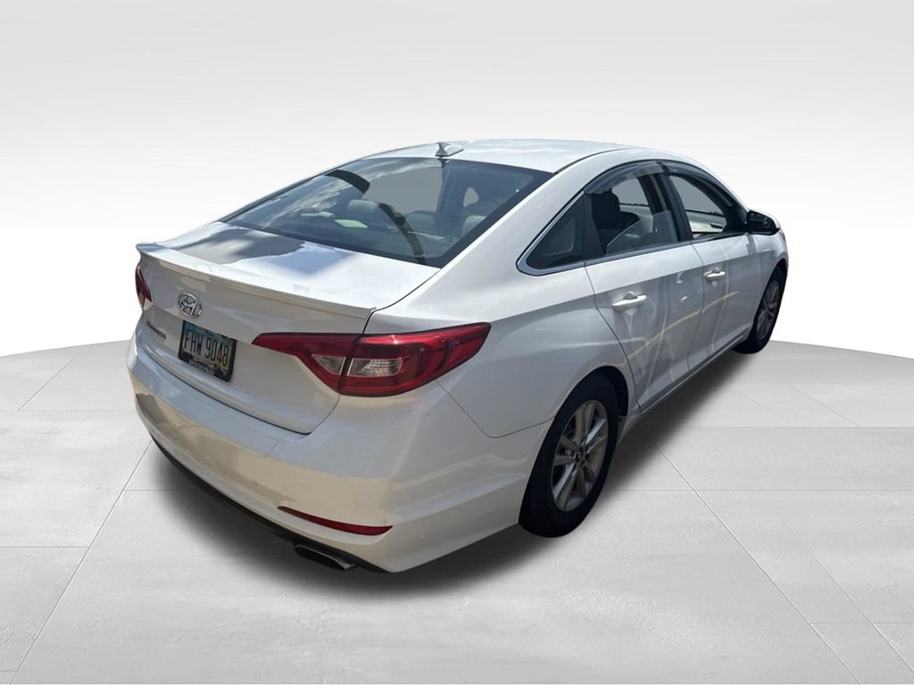 Used 2017 Hyundai Sonata SE w/ Cargo Package FWD image 9