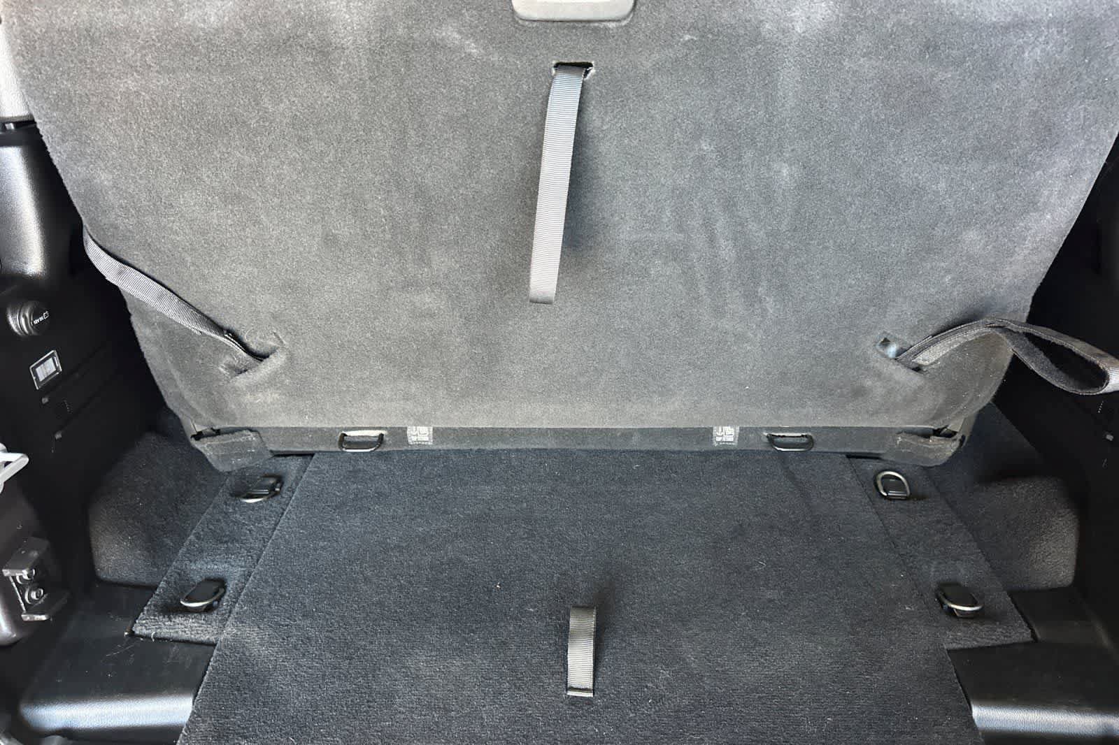 Used 2018 Jeep Wrangler Sport AWD/4WD image 17