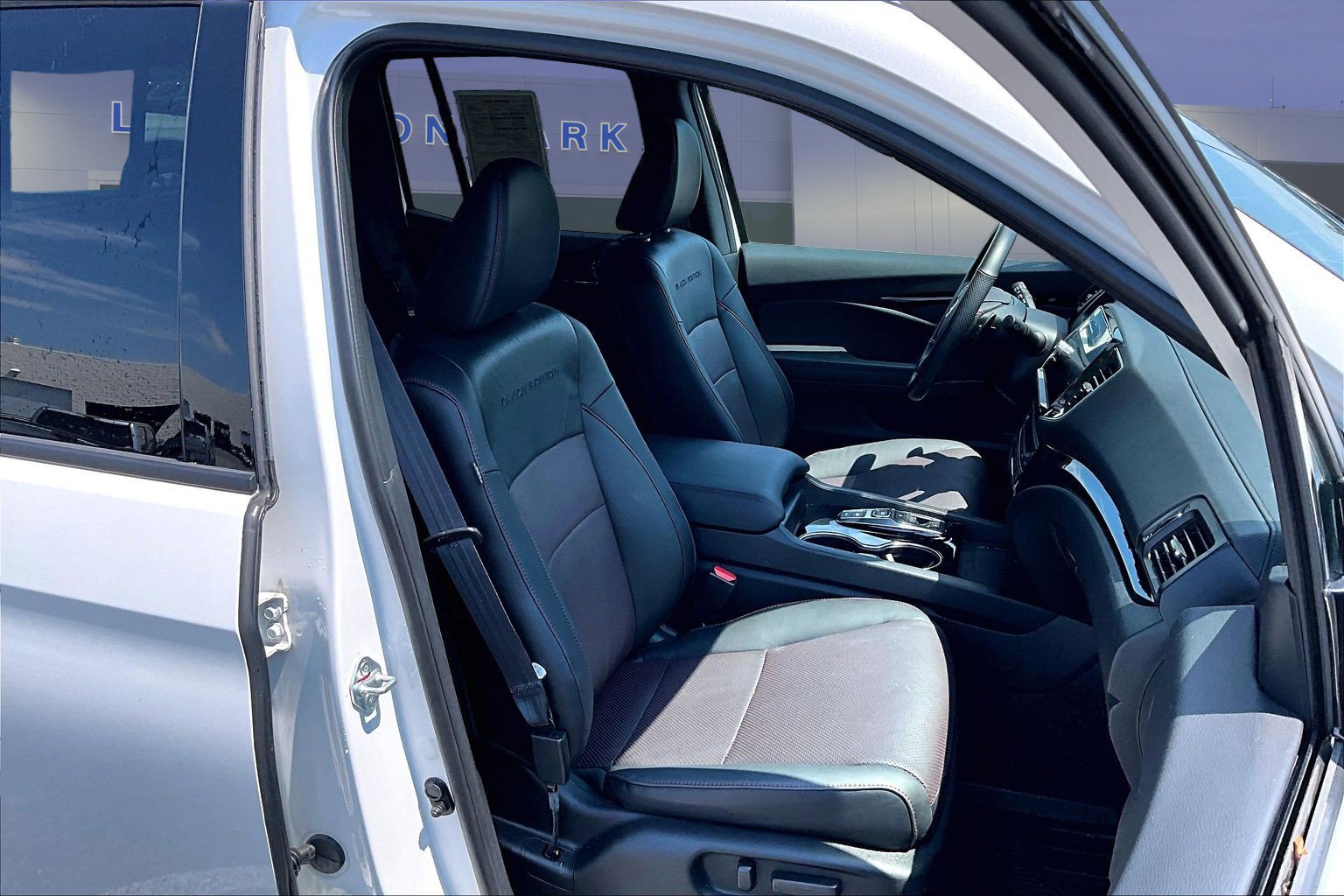 Used 2025 Honda Ridgeline Black Edition image 30