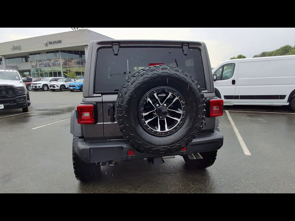 Used 2026 Jeep Wrangler Unlimited Rubicon 392 w/ Quick Order Package 27X Moab AWD/4WD image 7