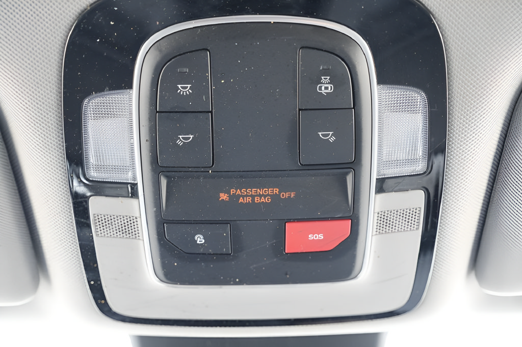 Certified 2023 Hyundai Santa Fe SEL w/ Cargo Package AWD/4WD image 19