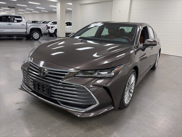 Certified 2019 Toyota Avalon Limited w/ Advanced Safety Package image 3
