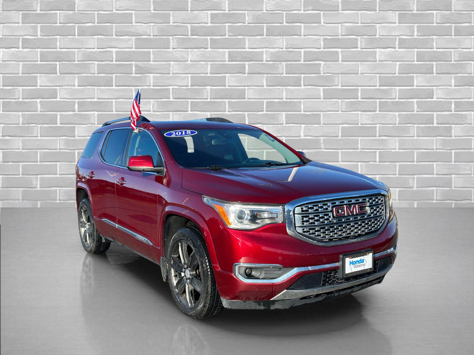 Used 2018 GMC Acadia Denali w/ Technology Package image 7