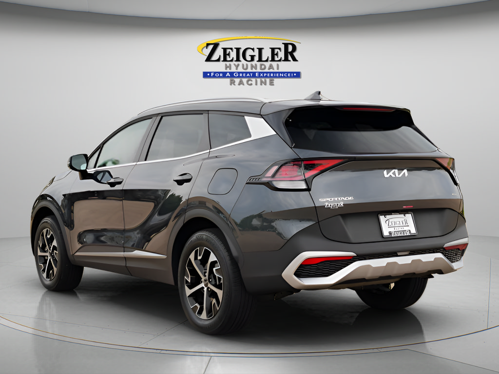 Used 2024 Kia Sportage EX AWD/4WD image 5