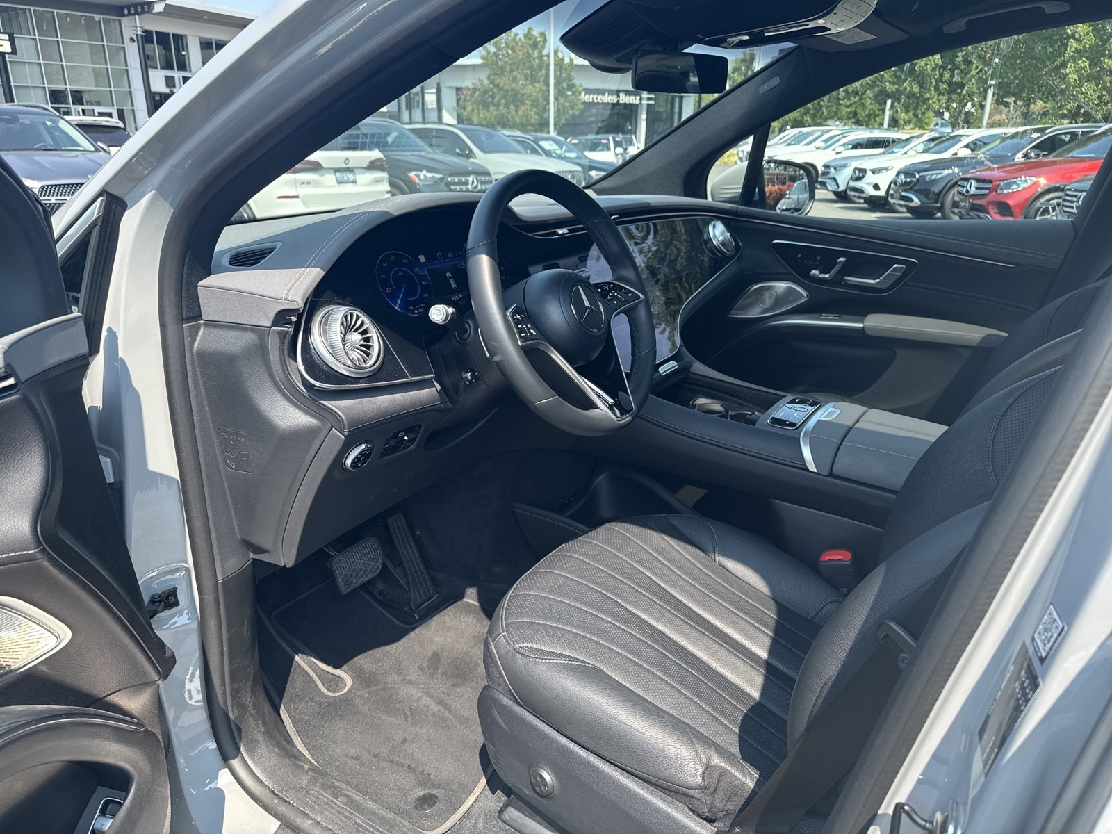 Used 2024 Mercedes-Benz EQS 450+ 4MATIC SUV image 17