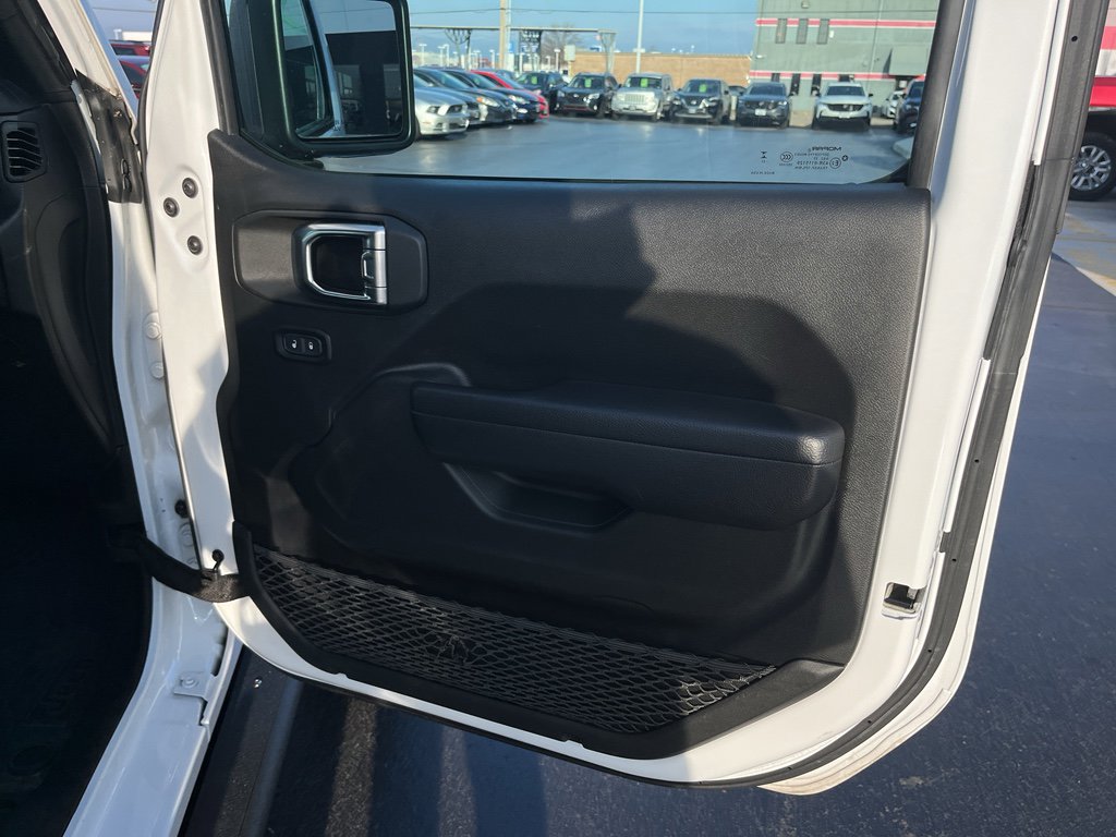 Used 2023 Jeep Gladiator Sport image 23