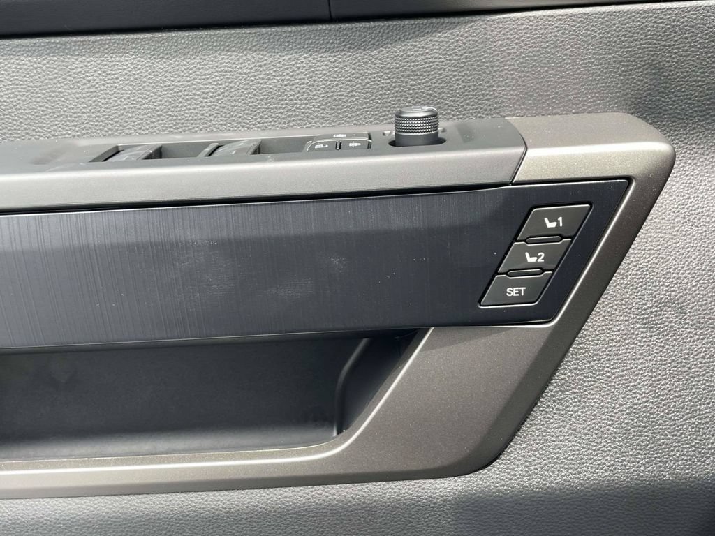 New 2026 Toyota Tundra Platinum AWD/4WD image 29