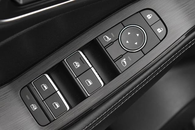 Certified 2026 Nissan Rogue Platinum w/ Platinum Premium Package AWD/4WD image 11