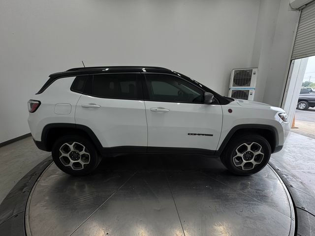 Used 2022 Jeep Compass Trailhawk AWD/4WD image 13