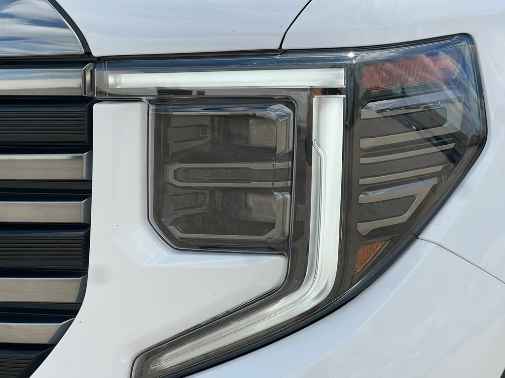 Used 2023 GMC Sierra 1500 Denali w/ Technology Package AWD/4WD image 42
