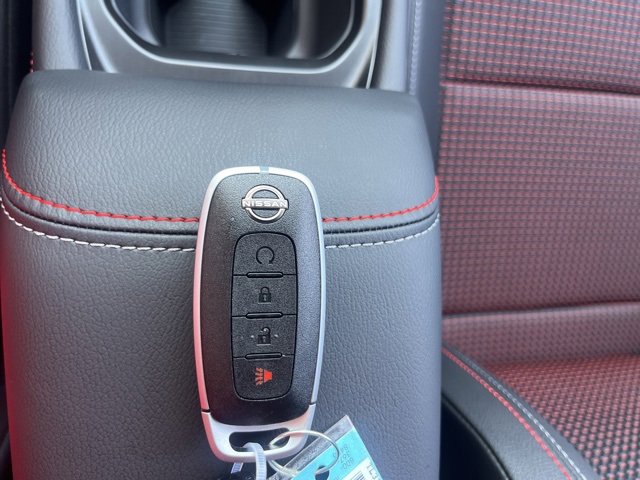 New 2026 Nissan Kicks SR image 18