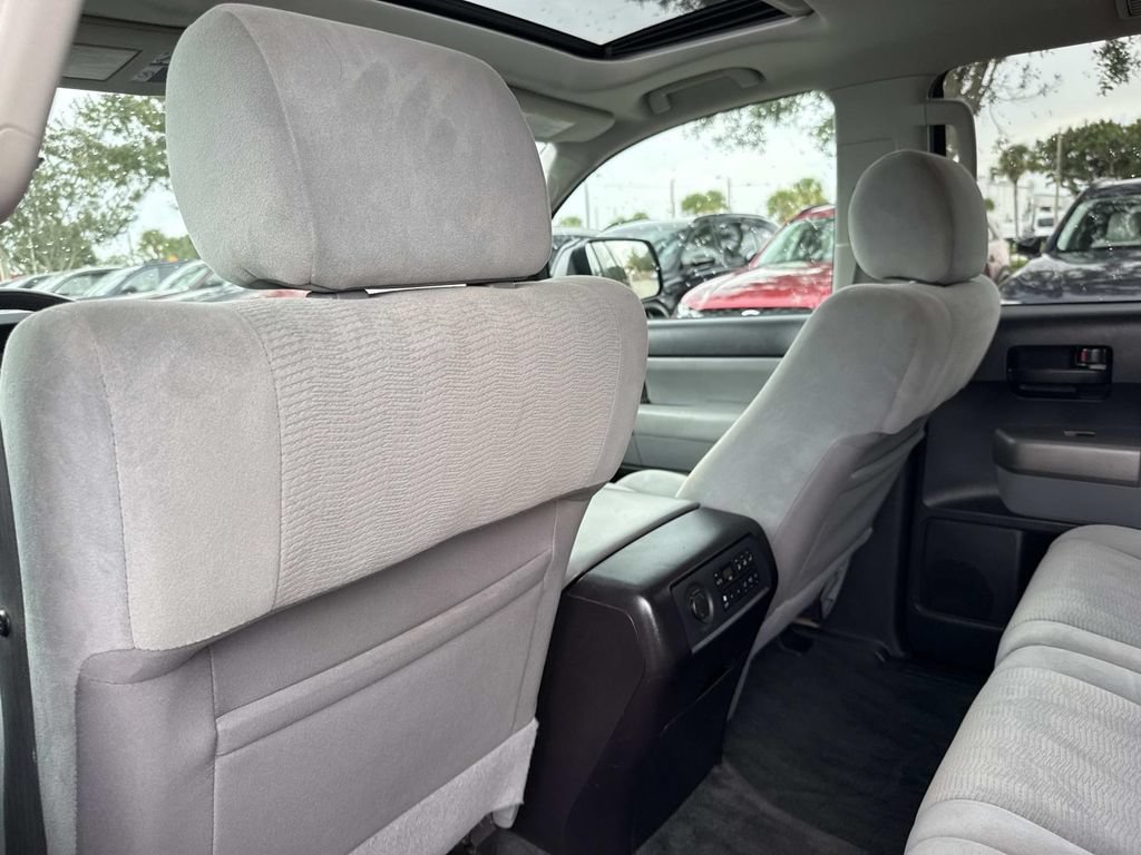 Used 2016 Toyota Sequoia SR5 AWD/4WD image 12