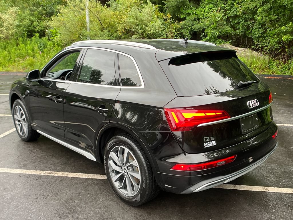 Used 2021 Audi Q5 2.0T Premium Plus w/ Premium Plus Package AWD/4WD image 3