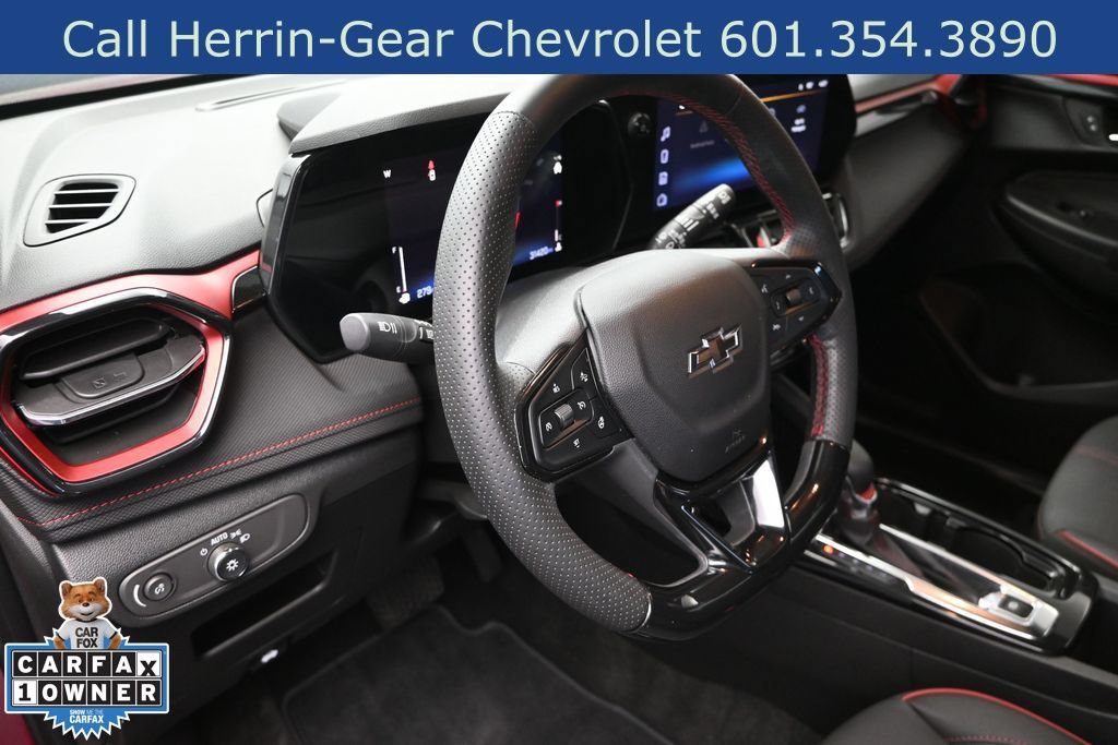 Used 2024 Chevrolet TrailBlazer RS w/ Driver Confidence Package FWD image 12