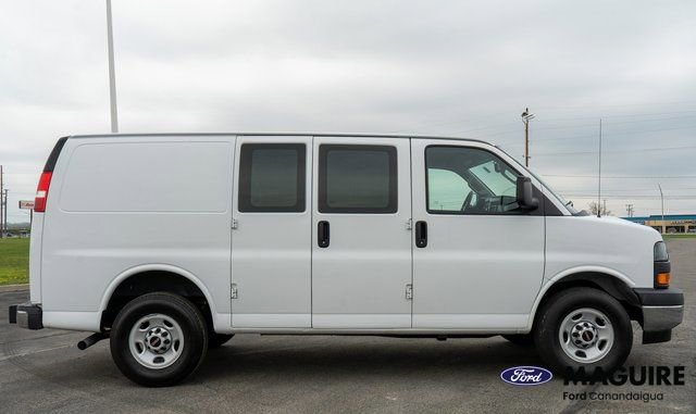 Used 2024 GMC Savana 2500 w/ Driver Convenience Package RWD image 5