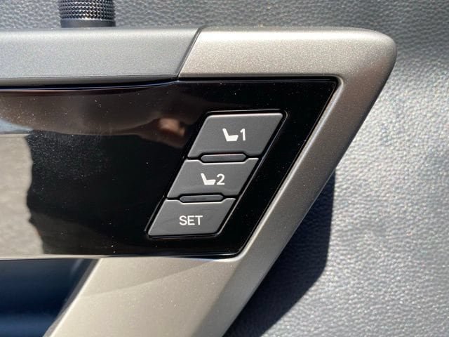 New 2026 Toyota Tundra Limited AWD/4WD image 15
