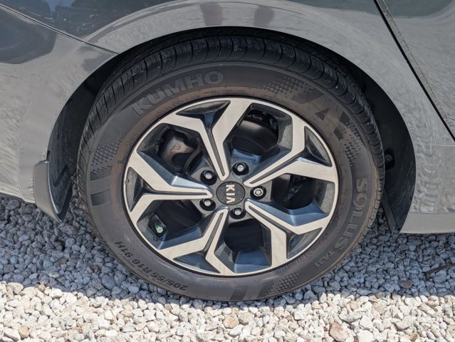 Used 2020 Kia Forte LXS image 10