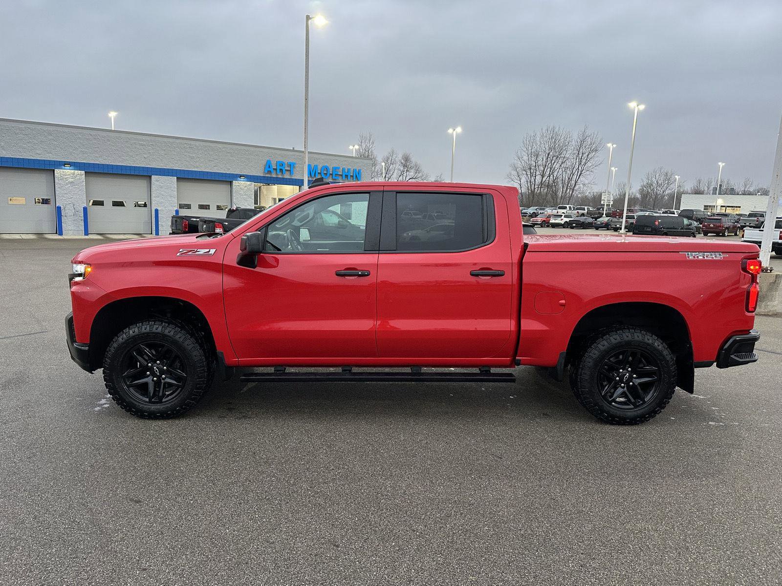 Used 2021 Chevrolet Silverado 1500 LT Trail Boss w/ Convenience Package II image 2
