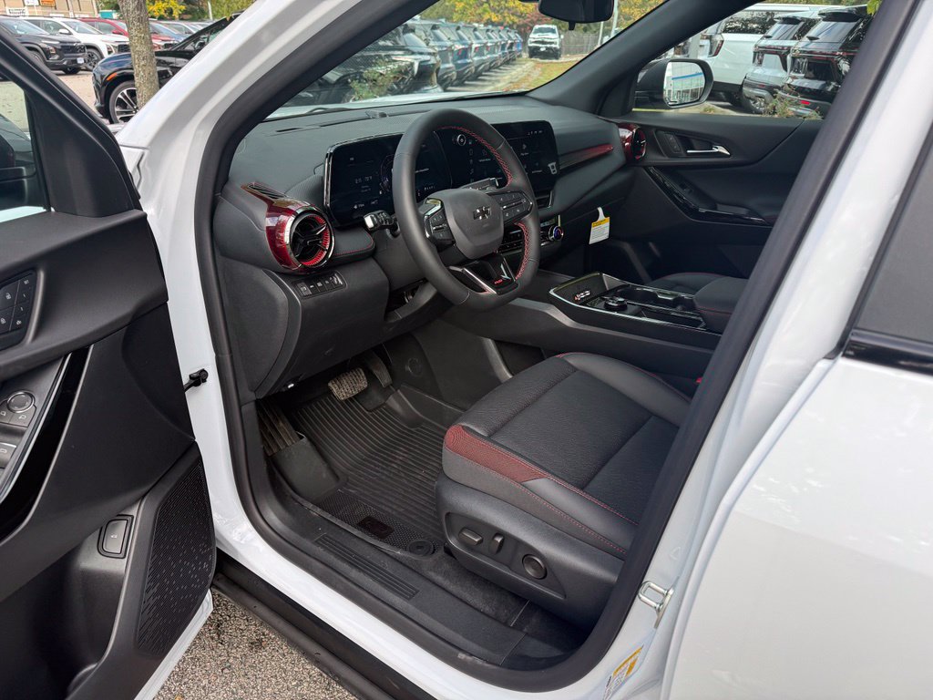 New 2027 Chevrolet Equinox RS w/ Convenience Package III AWD/4WD image 12