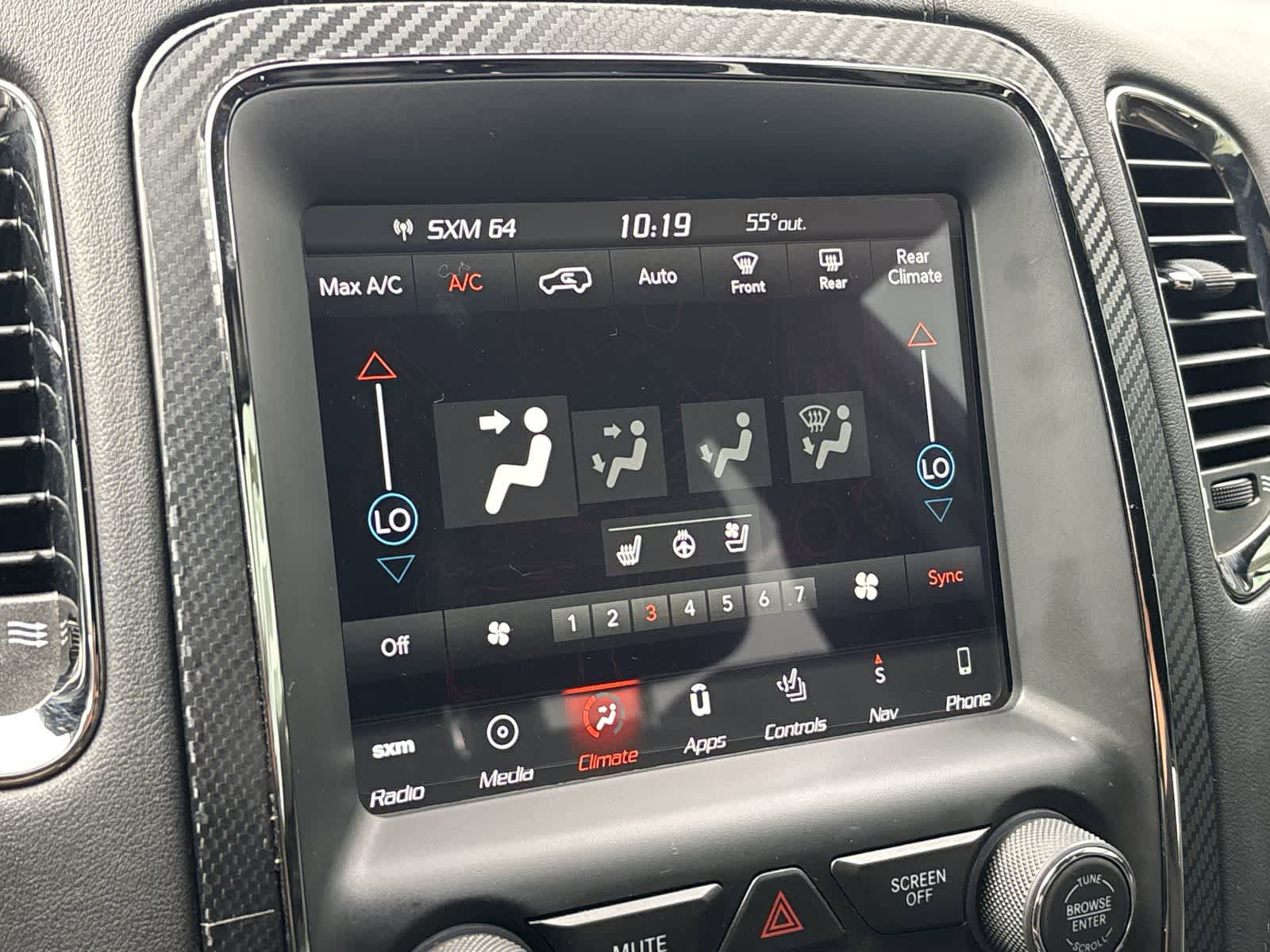 Used 2019 Dodge Durango R/T w/ Technology Group AWD/4WD image 18