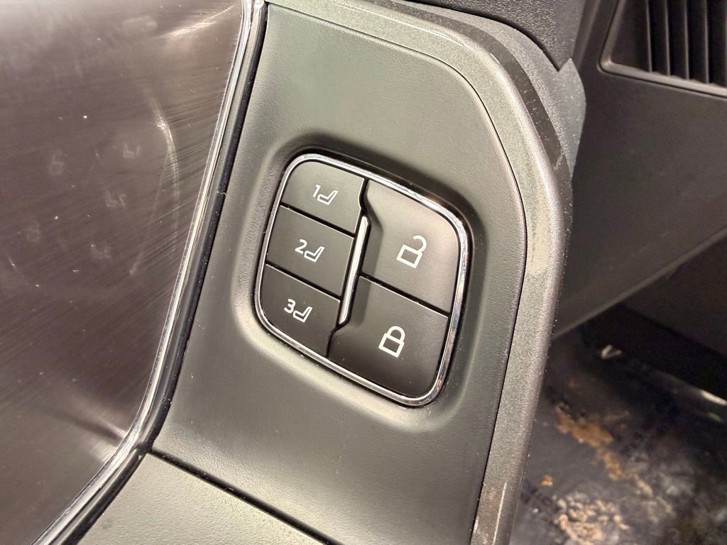 Used 2023 Ford F150 Lariat w/ Equipment Group 502A High image 22