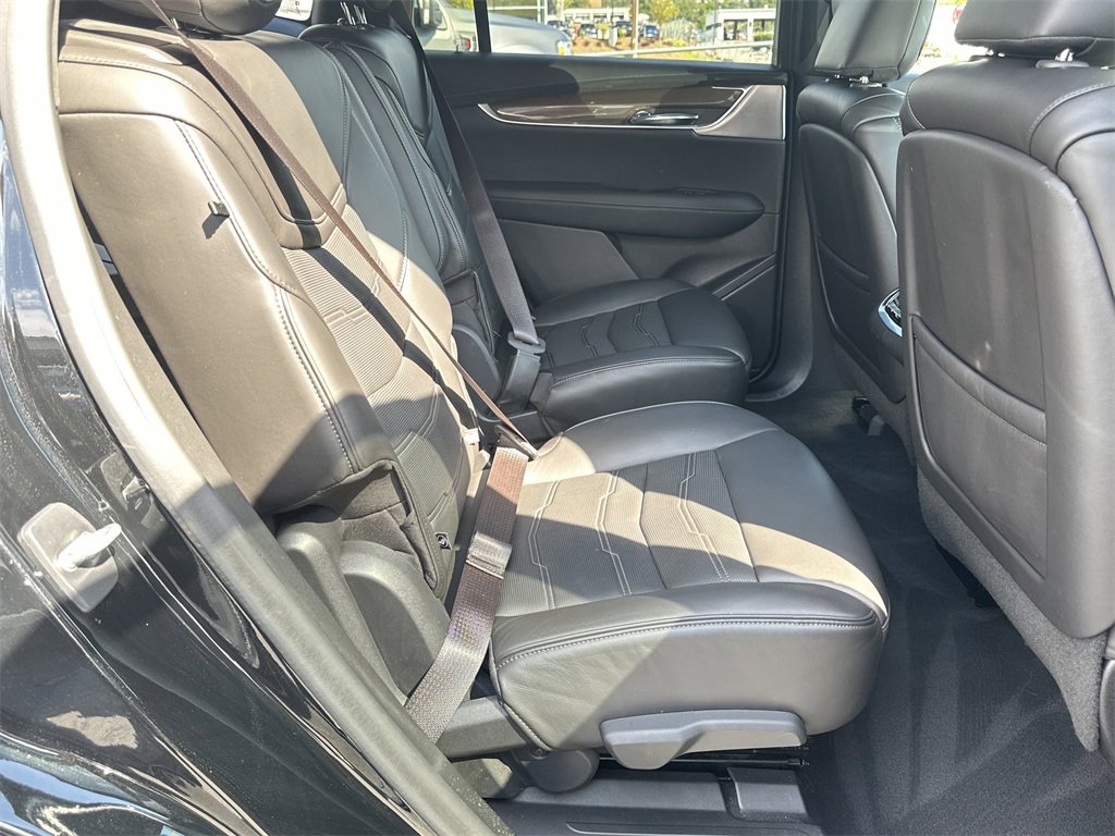 Used 2020 Cadillac XT6 Premium Luxury w/ Platinum Package image 15