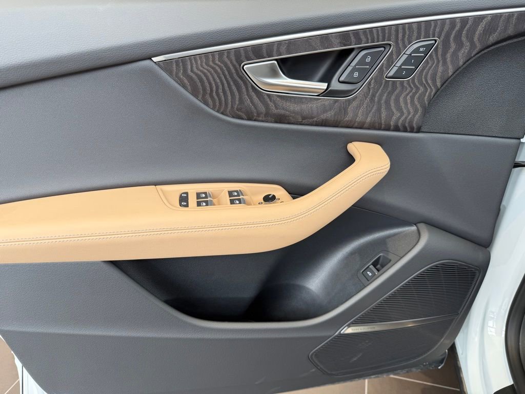 New 2025 Audi Q8 Premium Plus image 6