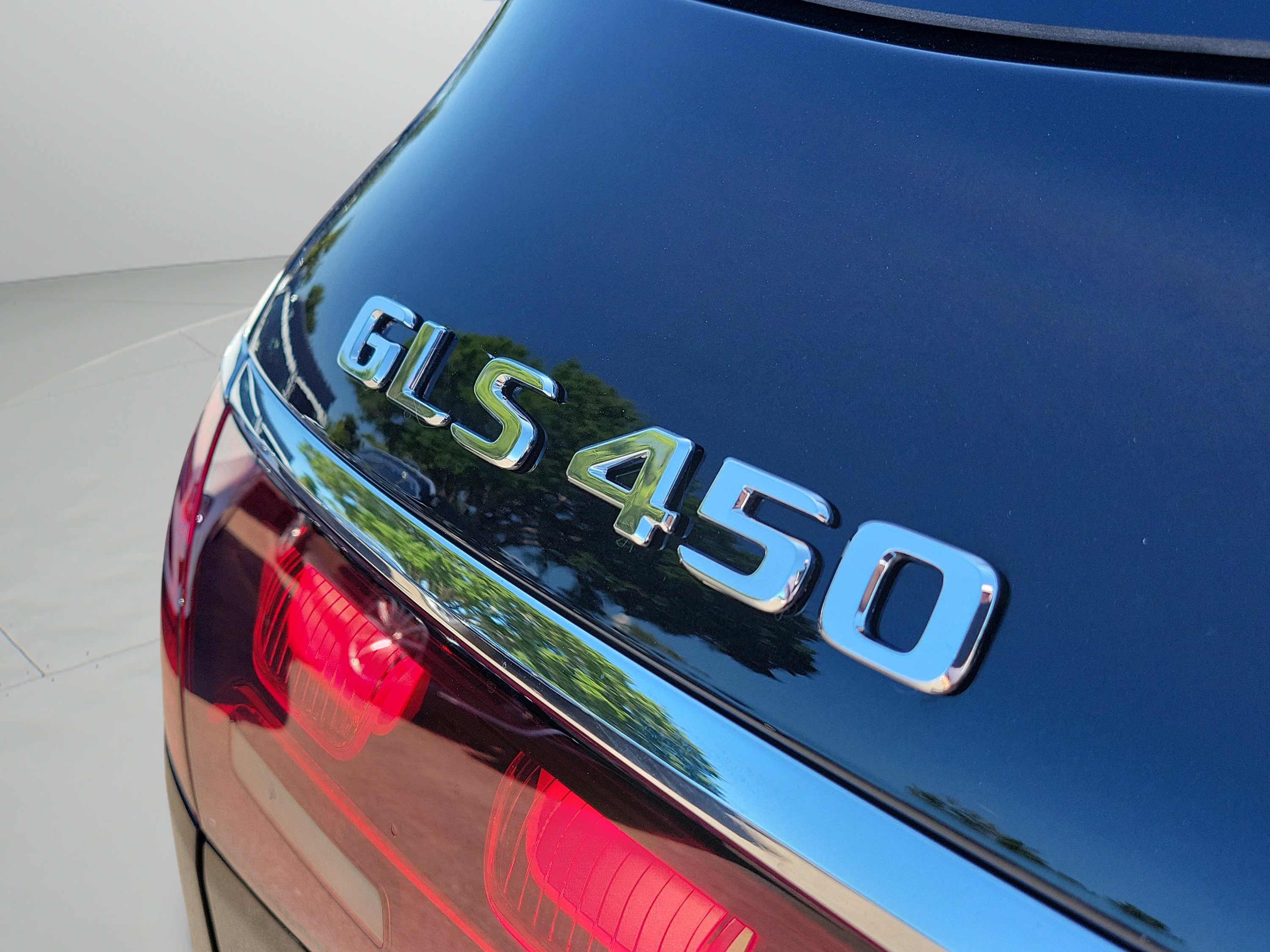 New 2026 Mercedes-Benz GLS 450 4MATIC image 32