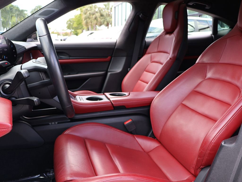 Used 2020 Porsche Taycan Turbo AWD/4WD image 32