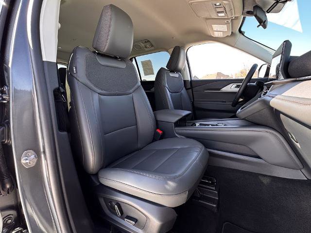 New 2026 Ford Explorer Active w/ Active Comfort Package image 30