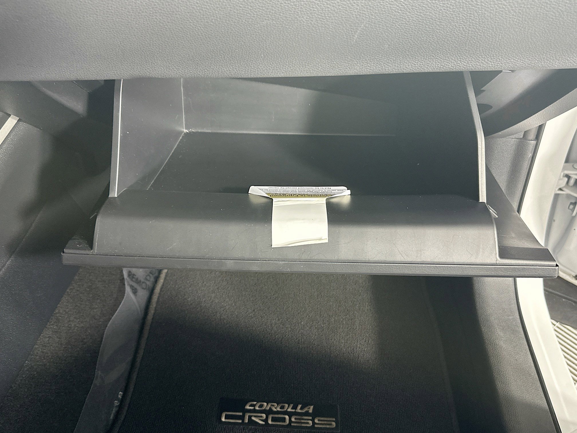 Used 2023 Toyota Corolla Cross XLE w/ Convenience Package AWD/4WD image 32