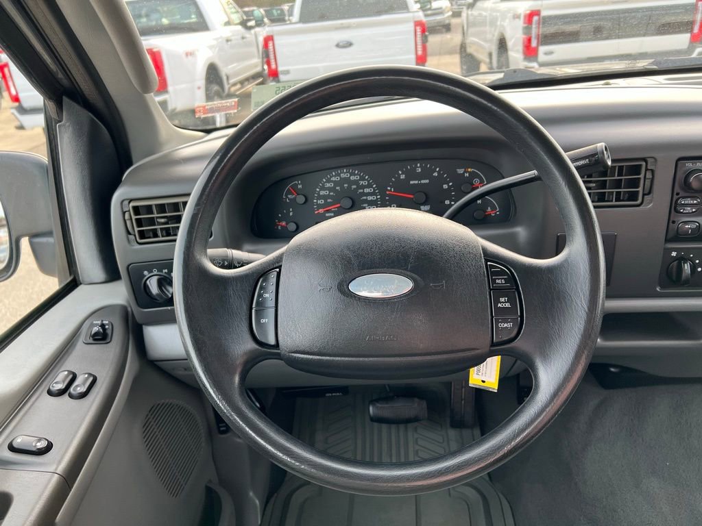 Used 2004 Ford F350 XLT image 29
