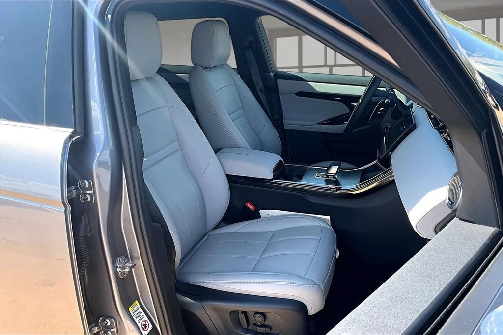 Certified 2026 Land Rover Range Rover Evoque S AWD/4WD image 7