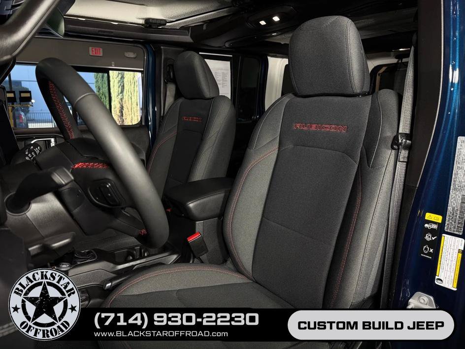 Used 2025 Jeep Wrangler Unlimited Rubicon AWD/4WD image 14