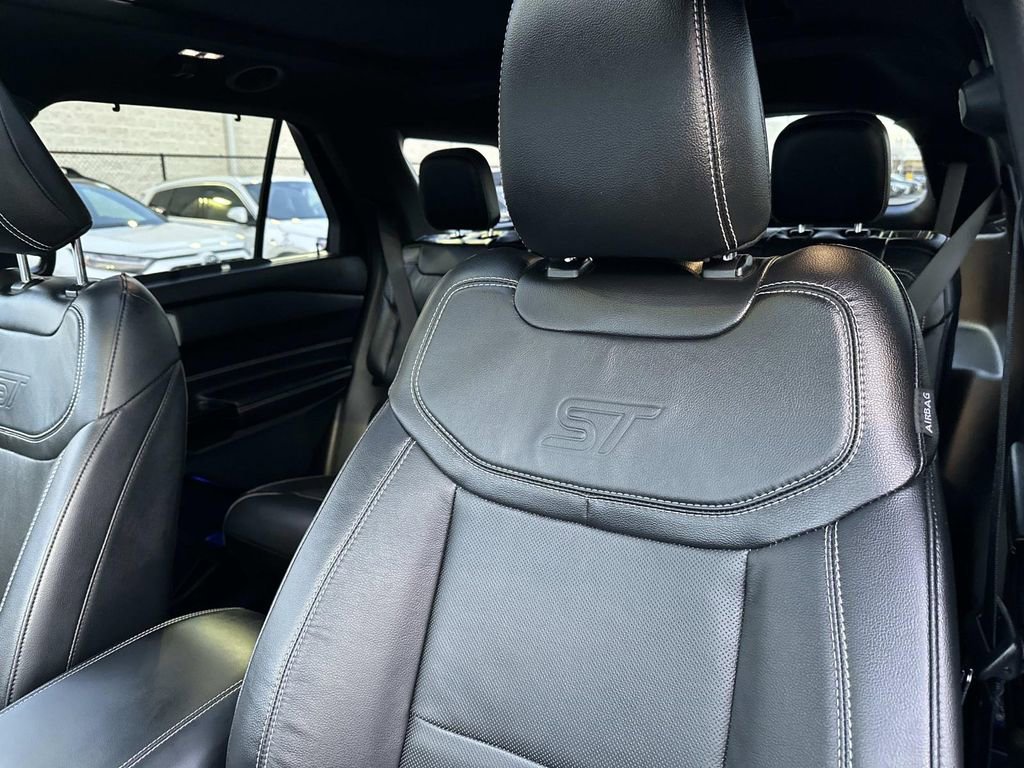 Used 2022 Ford Explorer ST w/ Equipment Group 401A image 28