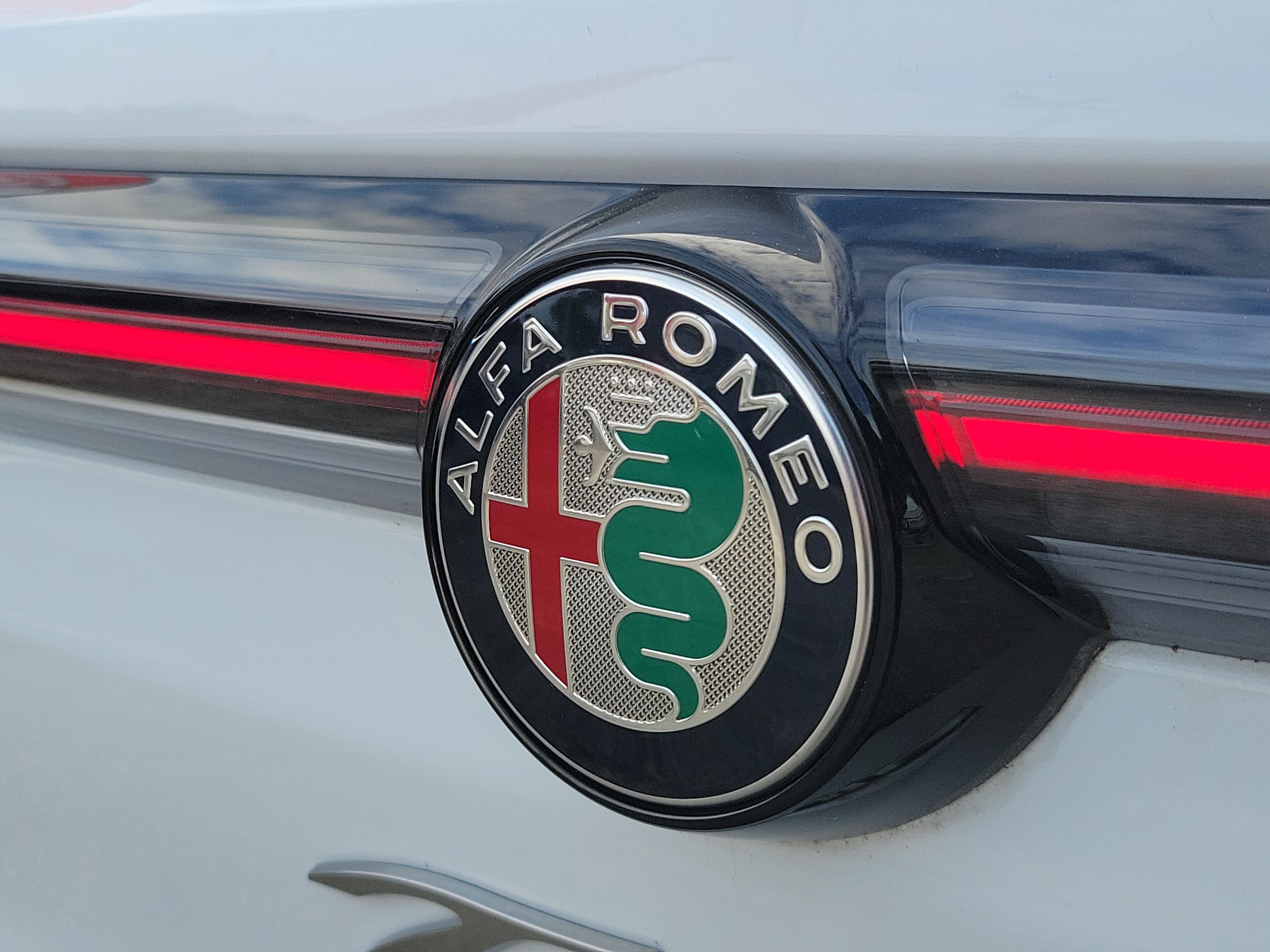 Used 2024 Alfa Romeo Tonale Ti AWD/4WD image 6